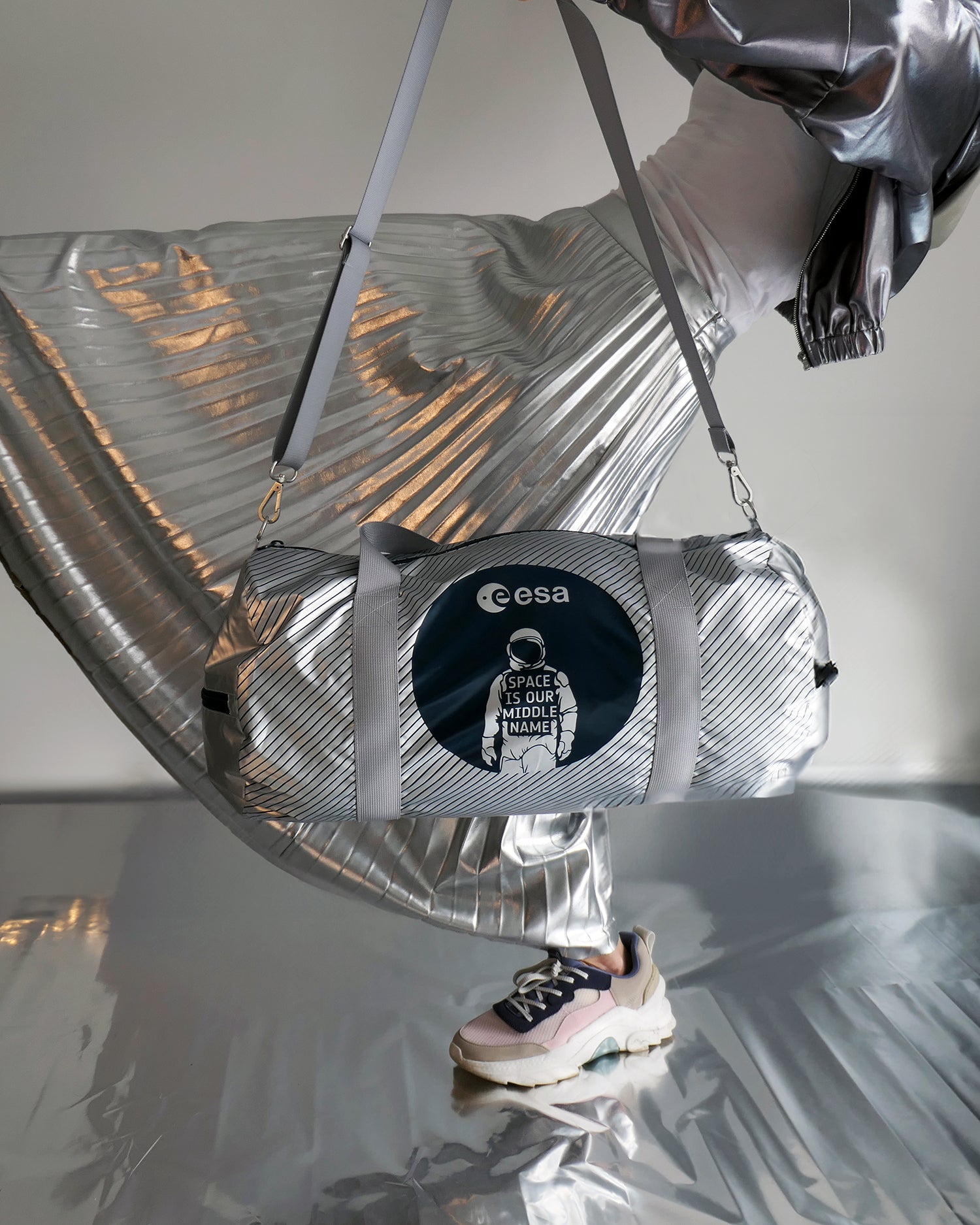 ESA x LOQI Weekender